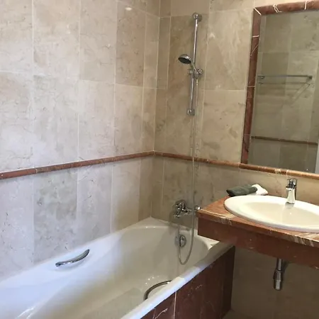 1257: Luxury 3 Bedroom In Hacienda Del Sol Apartment